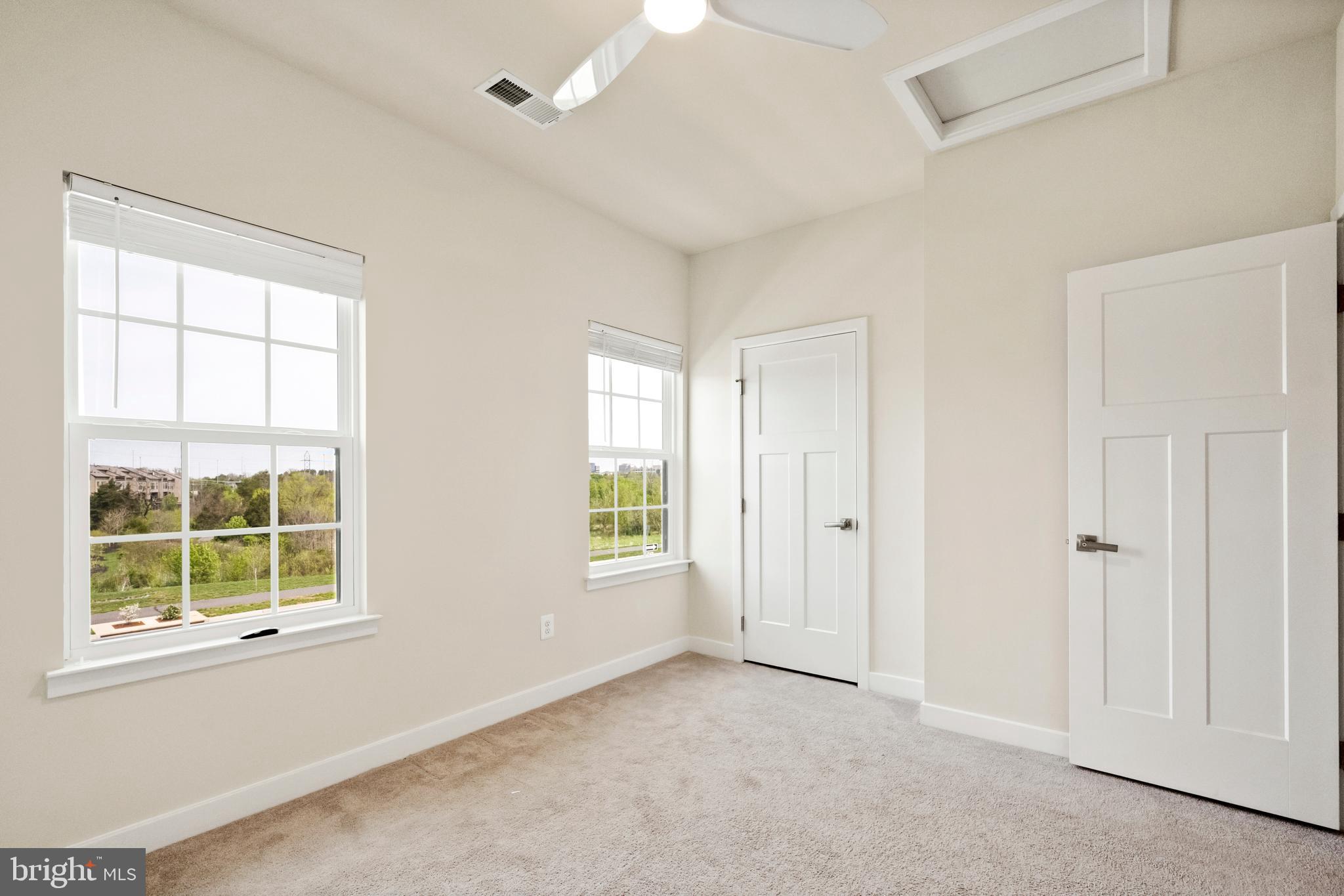 FOSTER'S GLEN - Residential Lease