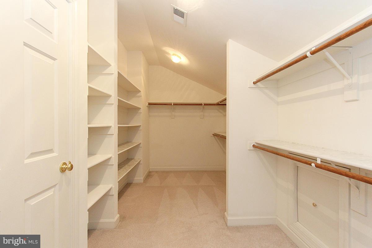 RIDGES OF ALEXANDRIA - Residential