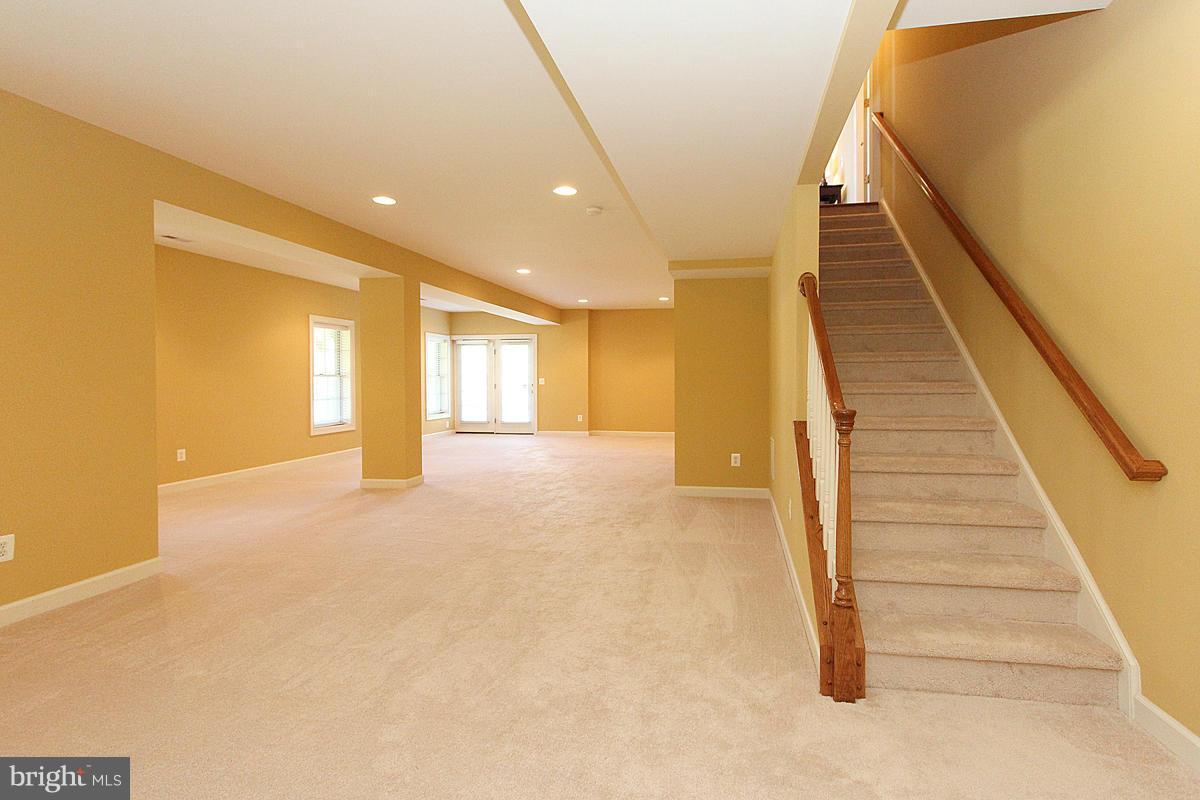 RIDGES OF ALEXANDRIA - Residential