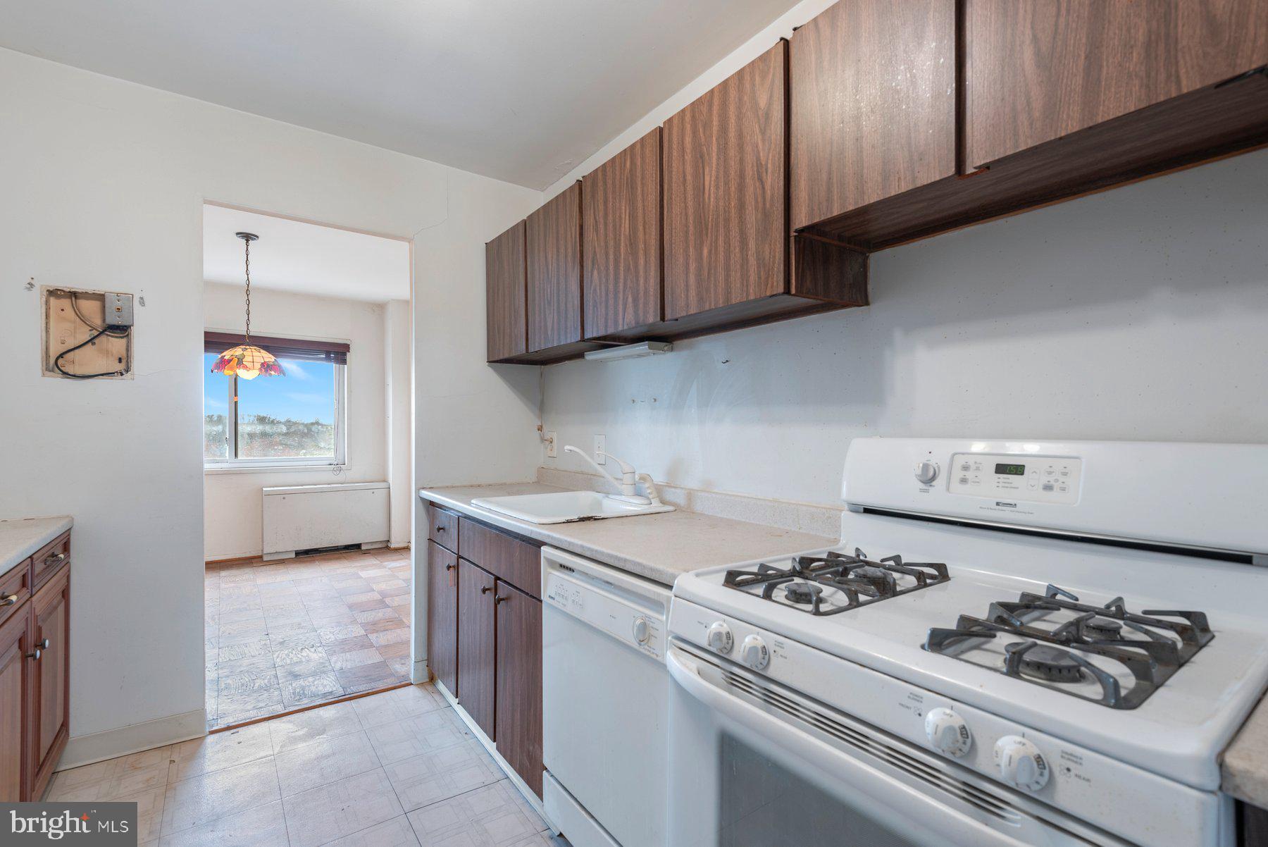 UNIVERSITY TOWERS CODM - Residential