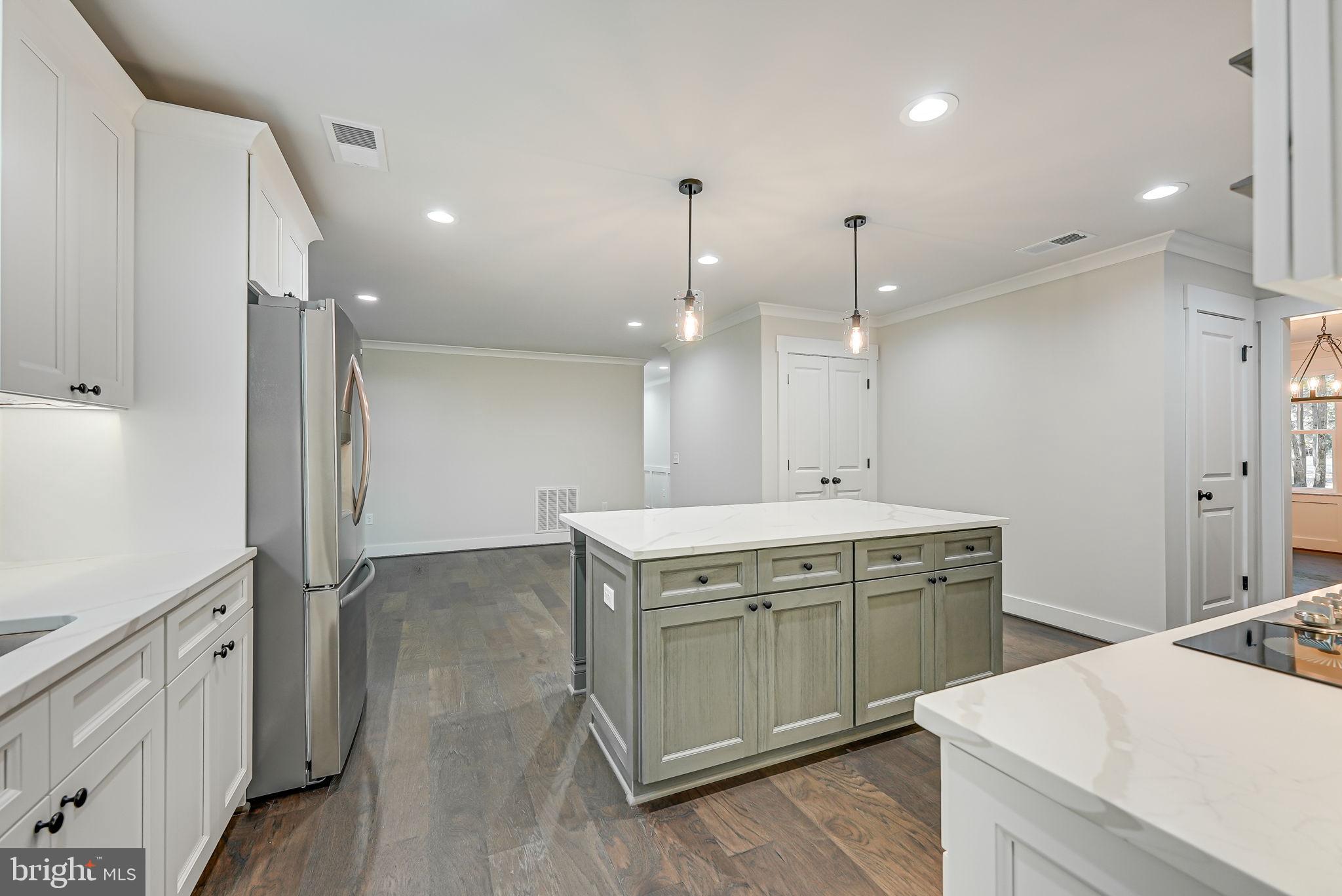 FAWN LAKE - Residential