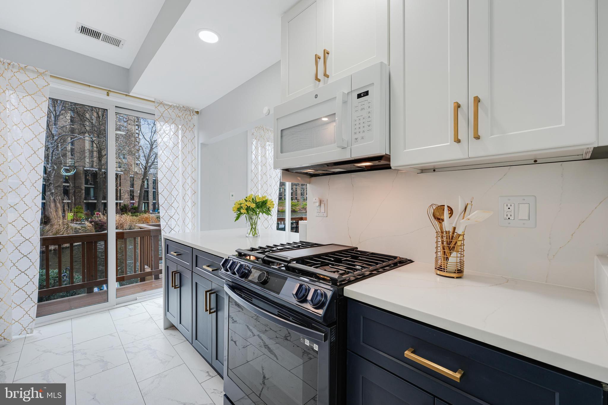 WATERVIEW CLUSTER - Residential