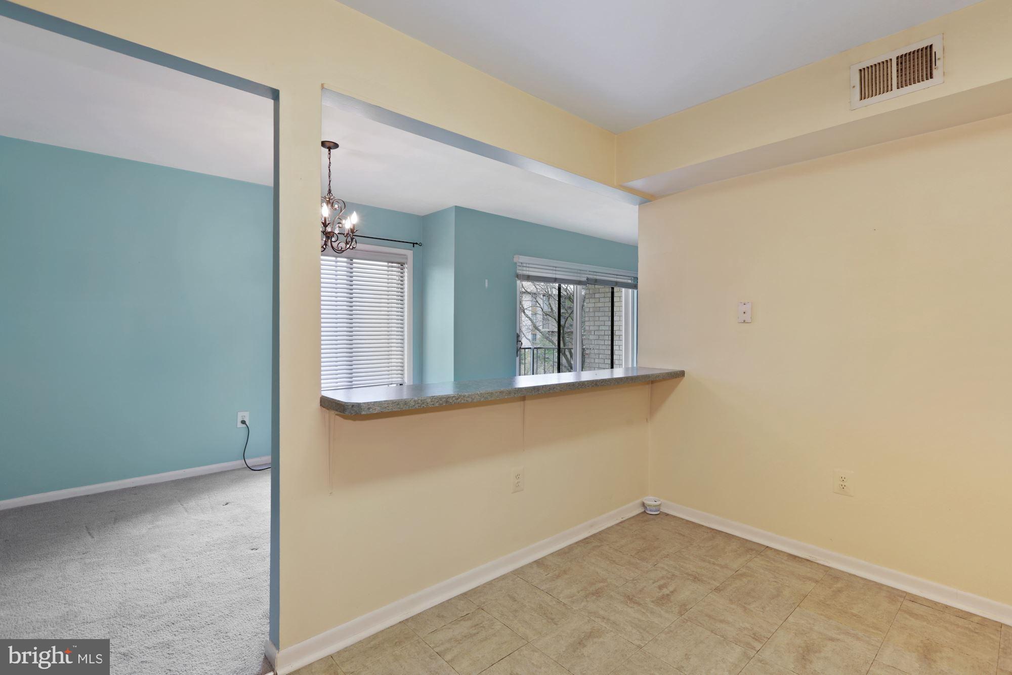 HUNTING RIDGE CONDOMINIUM - Residential