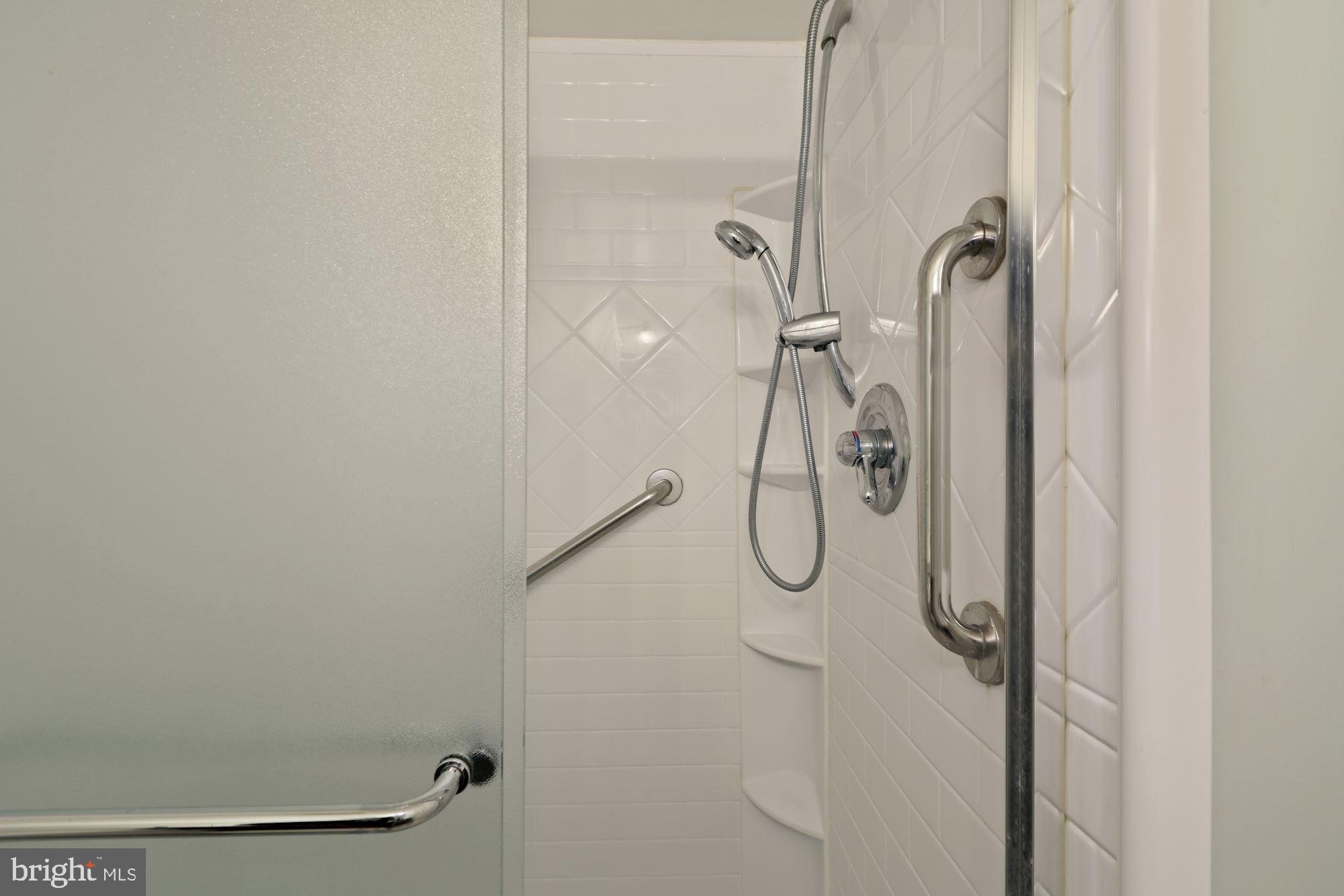 HUNTING RIDGE CONDOMINIUM - Residential