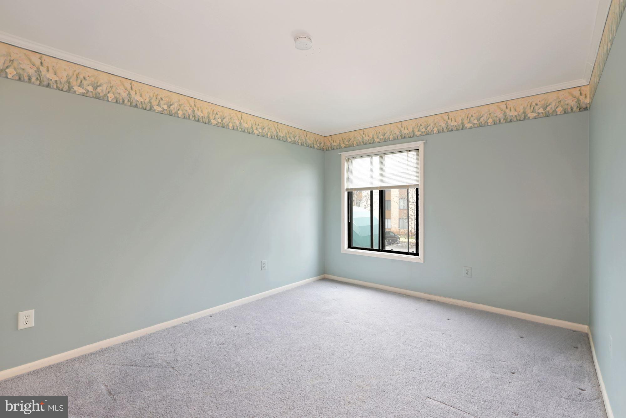 HUNTING RIDGE CONDOMINIUM - Residential