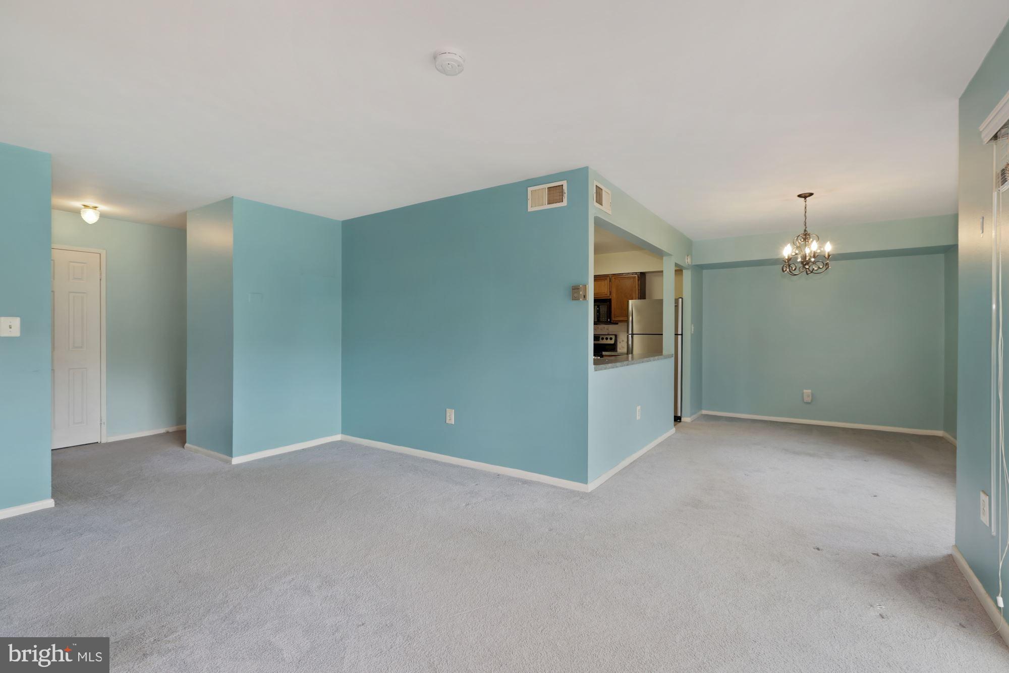 HUNTING RIDGE CONDOMINIUM - Residential