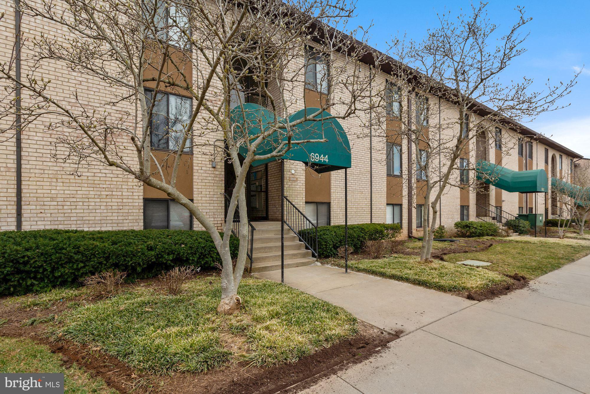 HUNTING RIDGE CONDOMINIUM - Residential