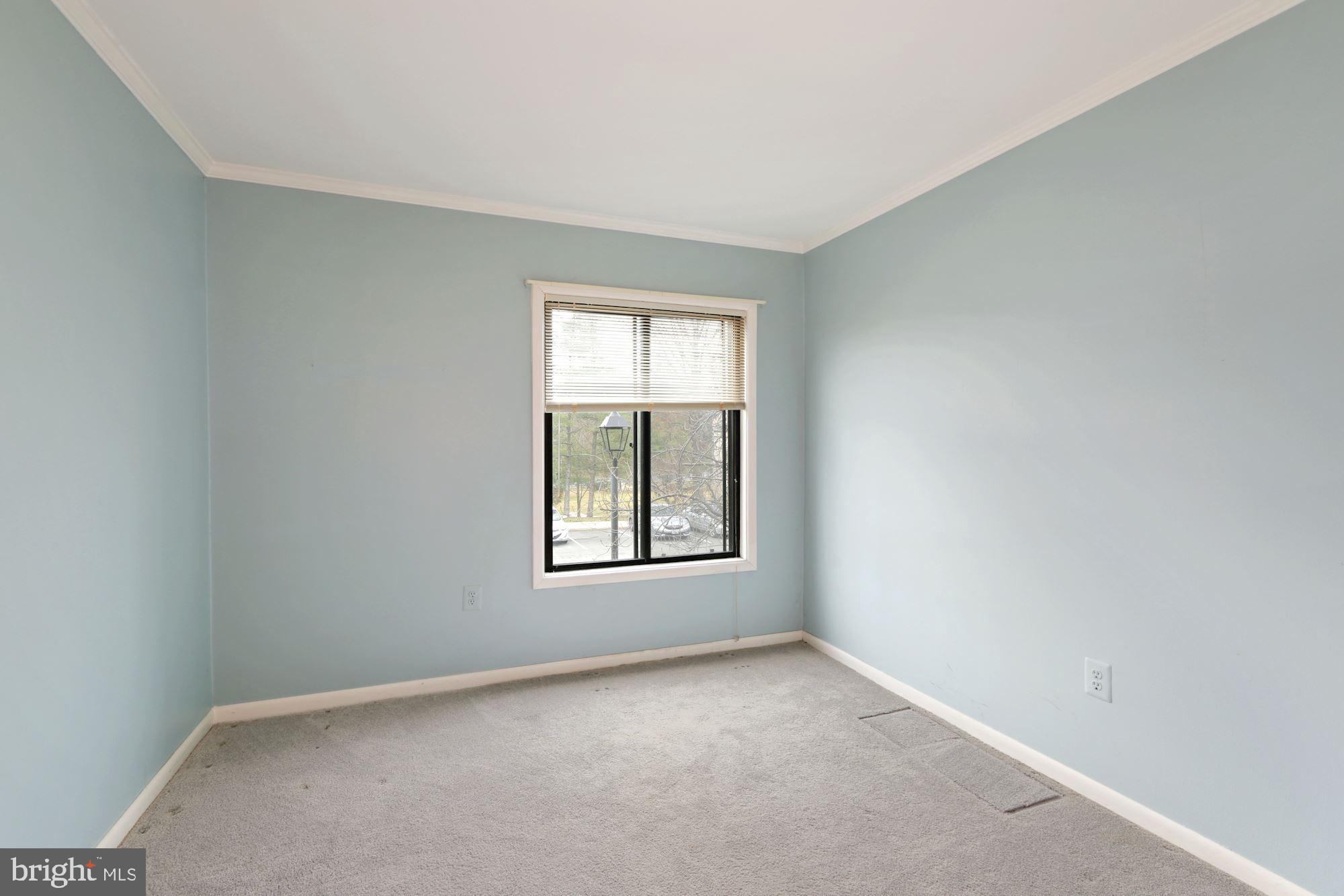 HUNTING RIDGE CONDOMINIUM - Residential