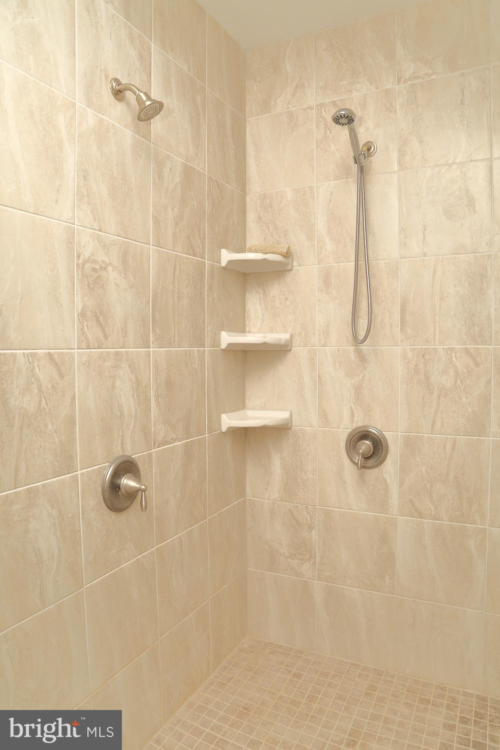 SUMMIT AT STONEMILL - Residential