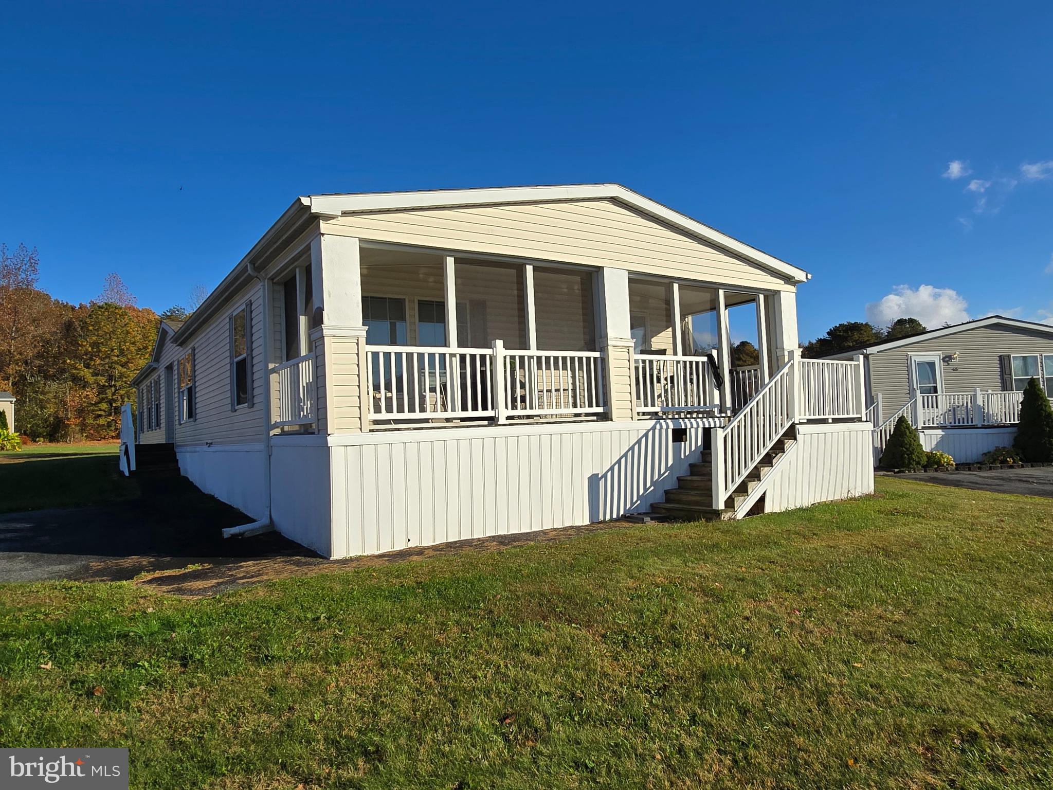 10 KING RICHARD DRIVE