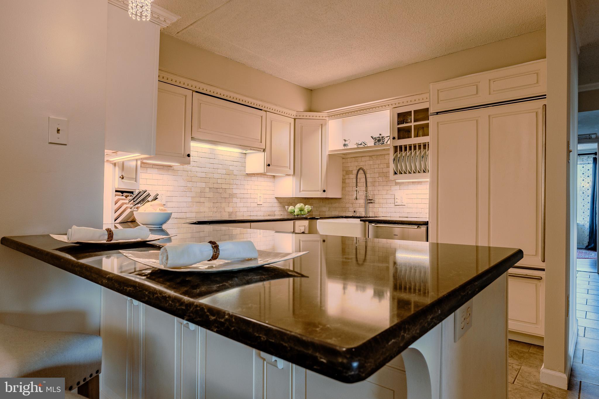 VALLEY FORGE TOWER - Residential