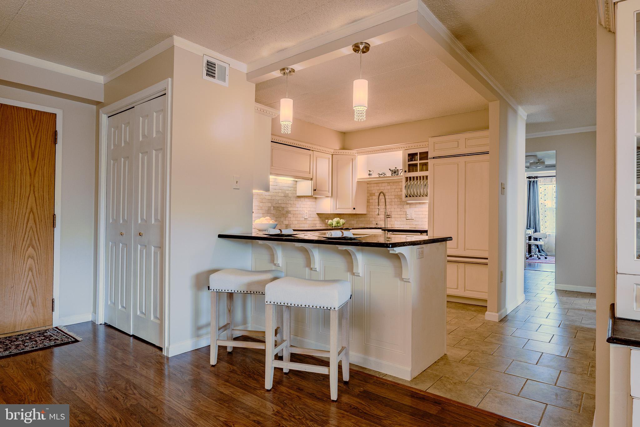 VALLEY FORGE TOWER - Residential