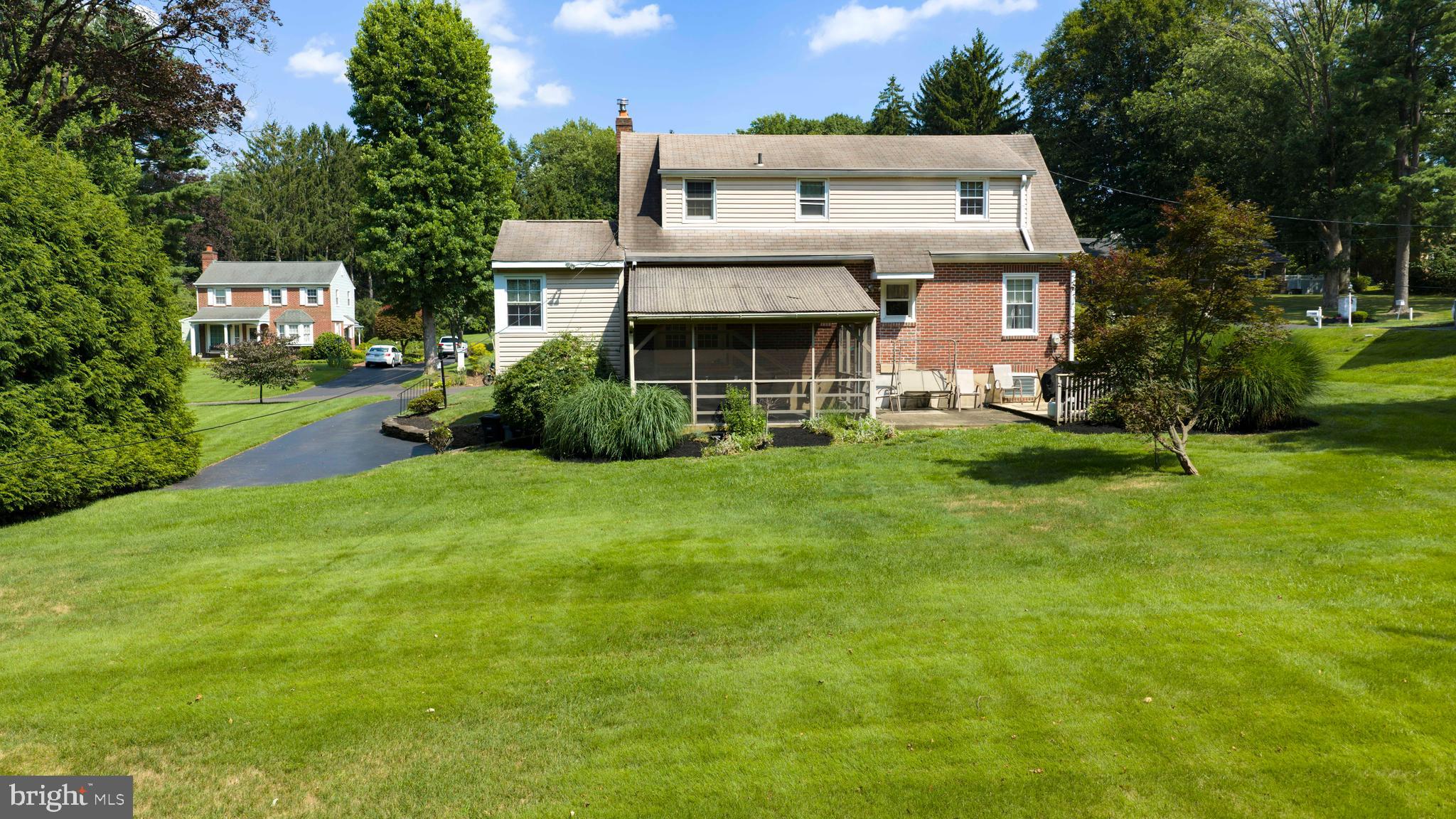 2332 BOYD ROAD