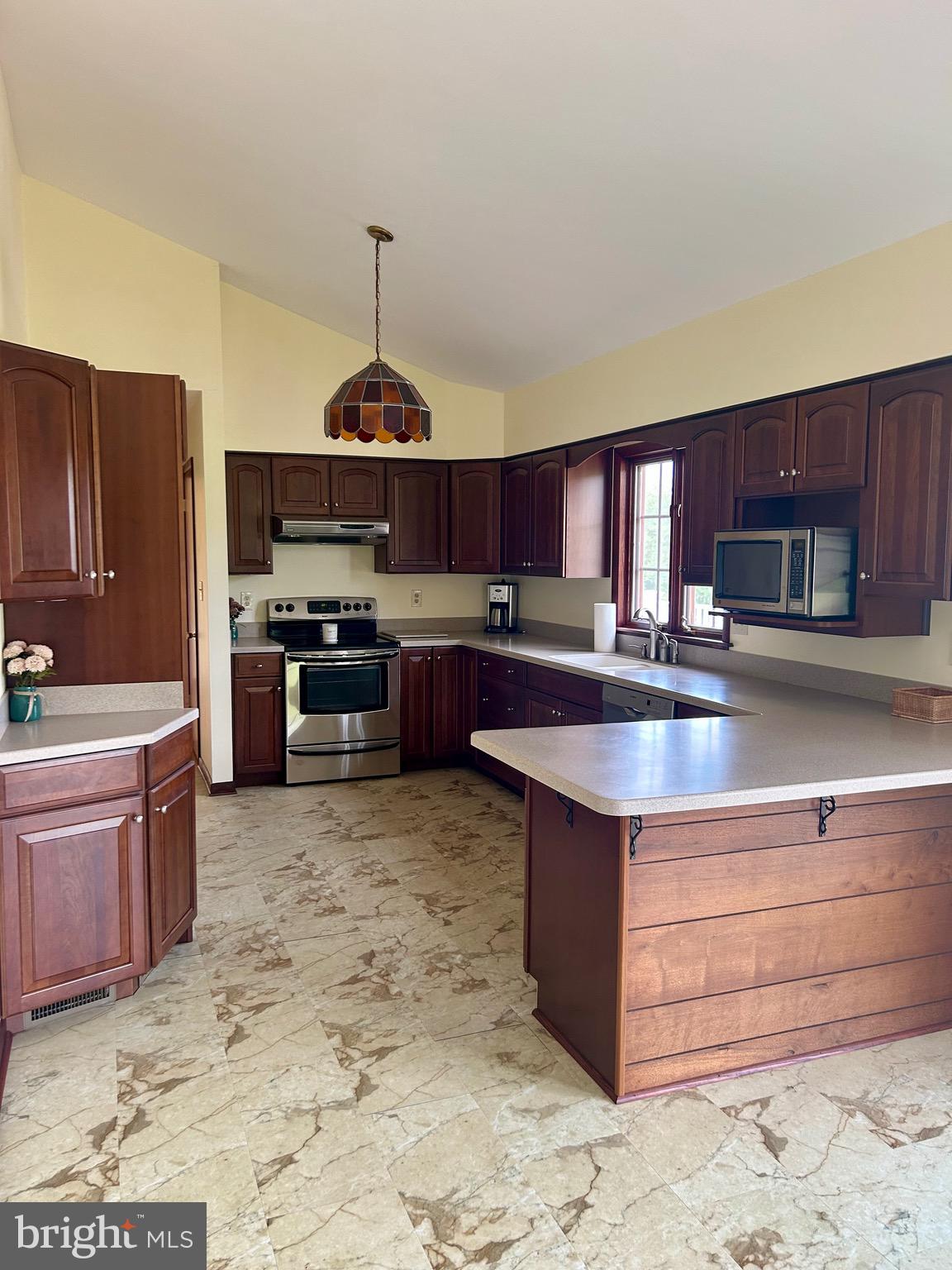 PRIESTFORD HILLS - Residential