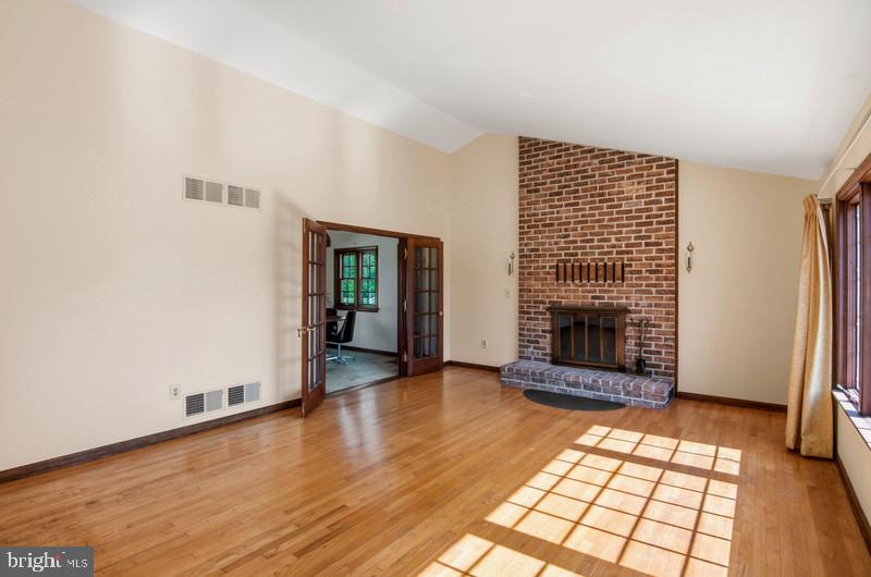 PRIESTFORD HILLS - Residential