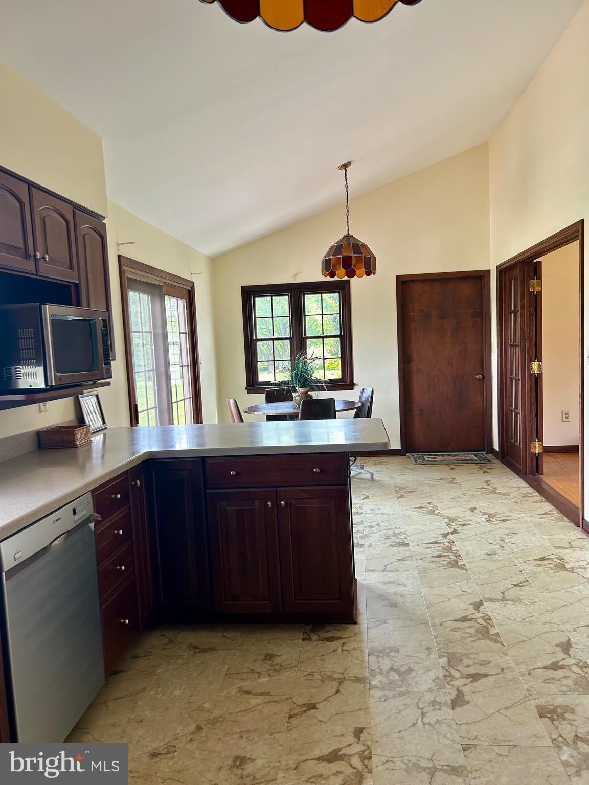 PRIESTFORD HILLS - Residential