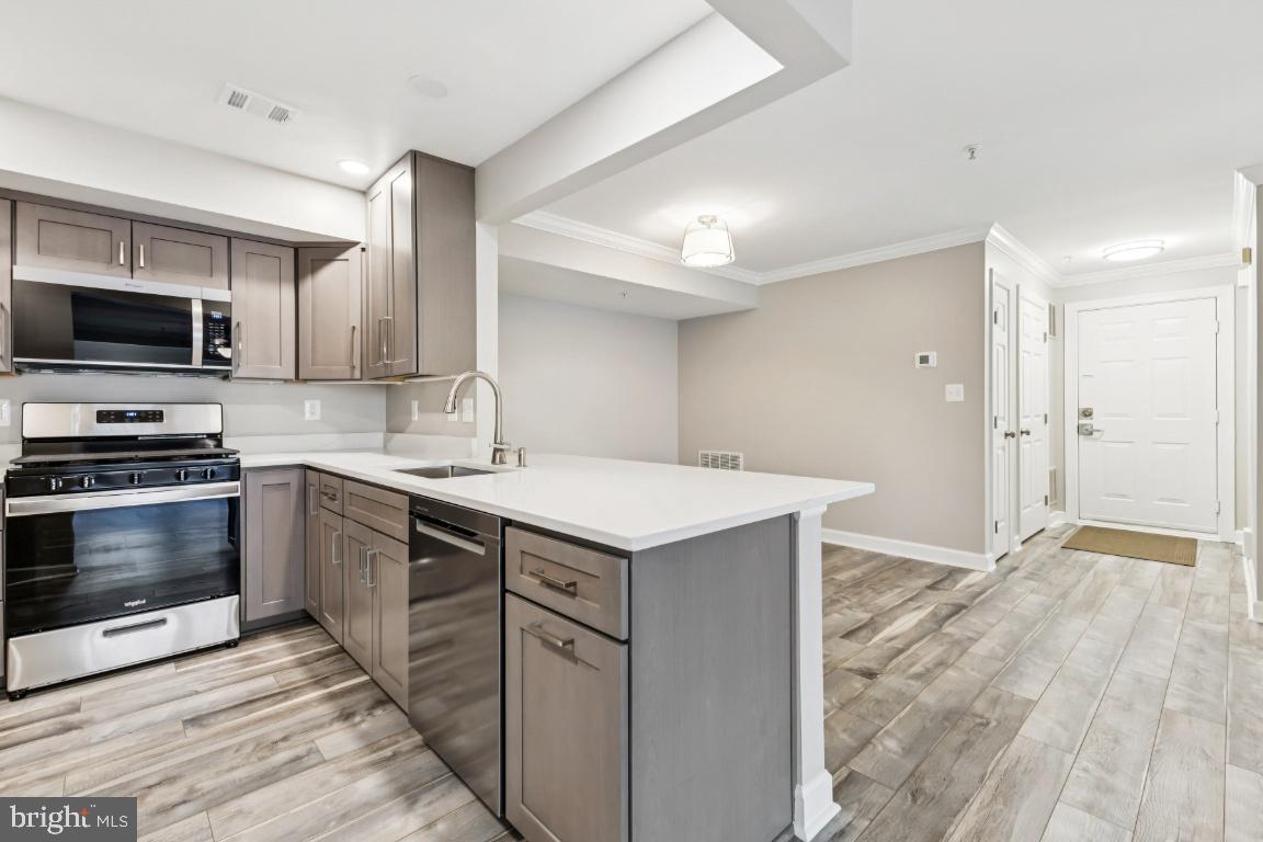 HIGHLAND AT GUNSTON CORNER - Residential Lease