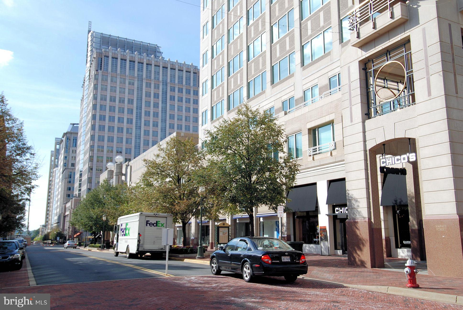 RESTON - Residential