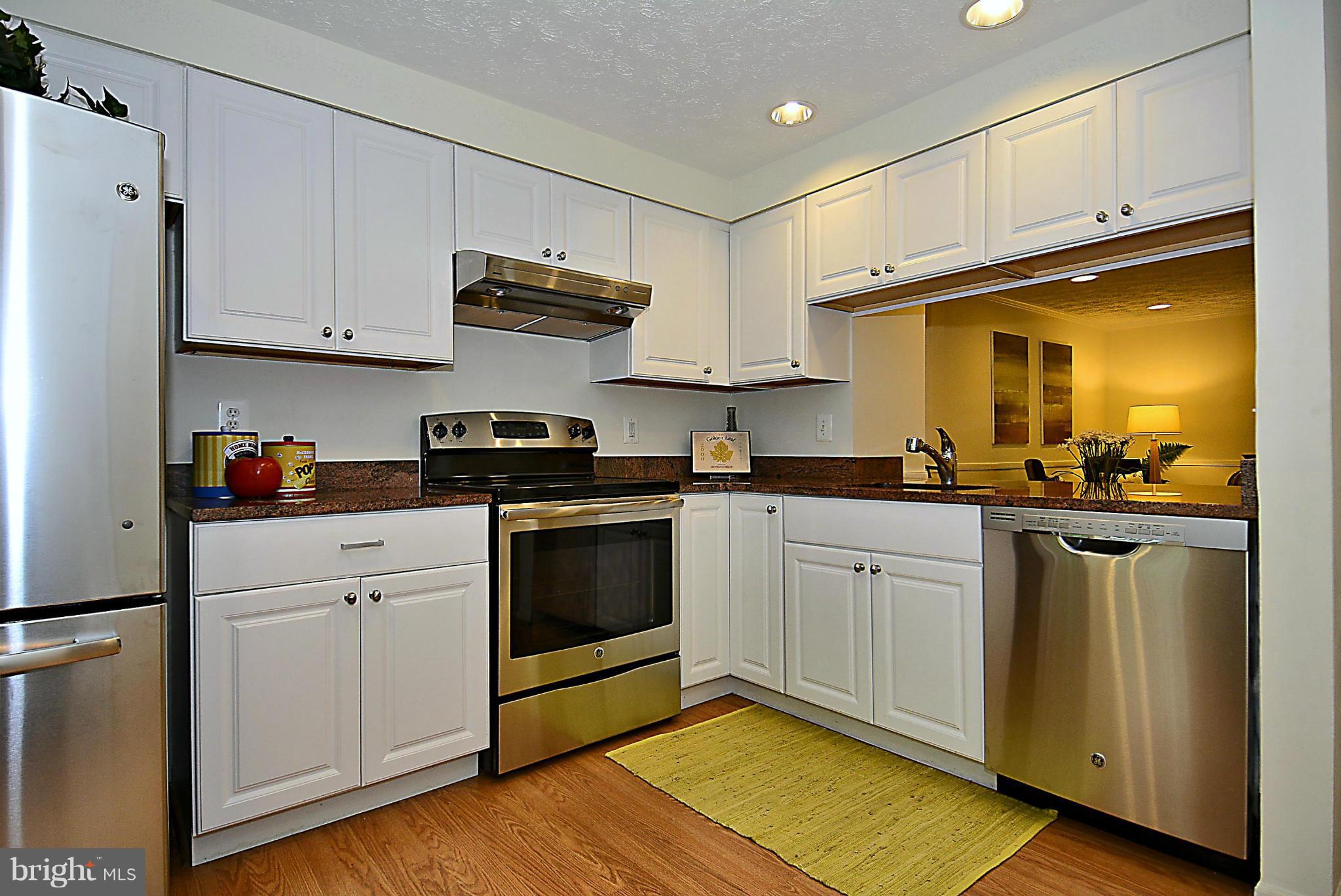 RESTON - Residential