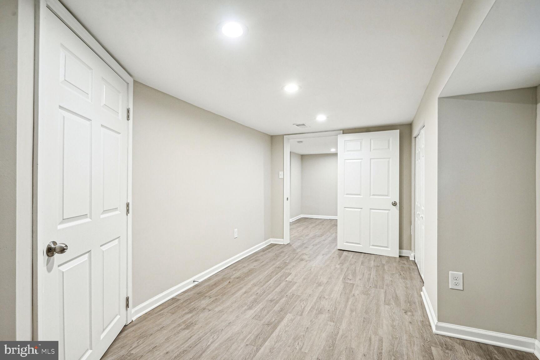 GROVETON HEIGHTS - Residential