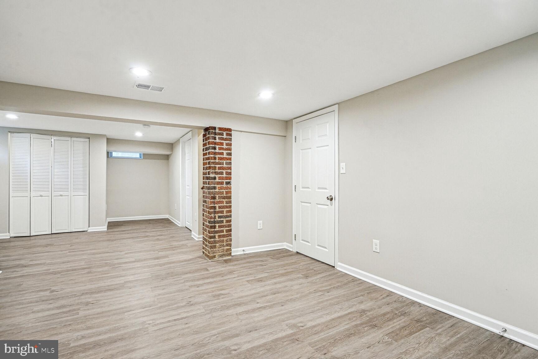 GROVETON HEIGHTS - Residential