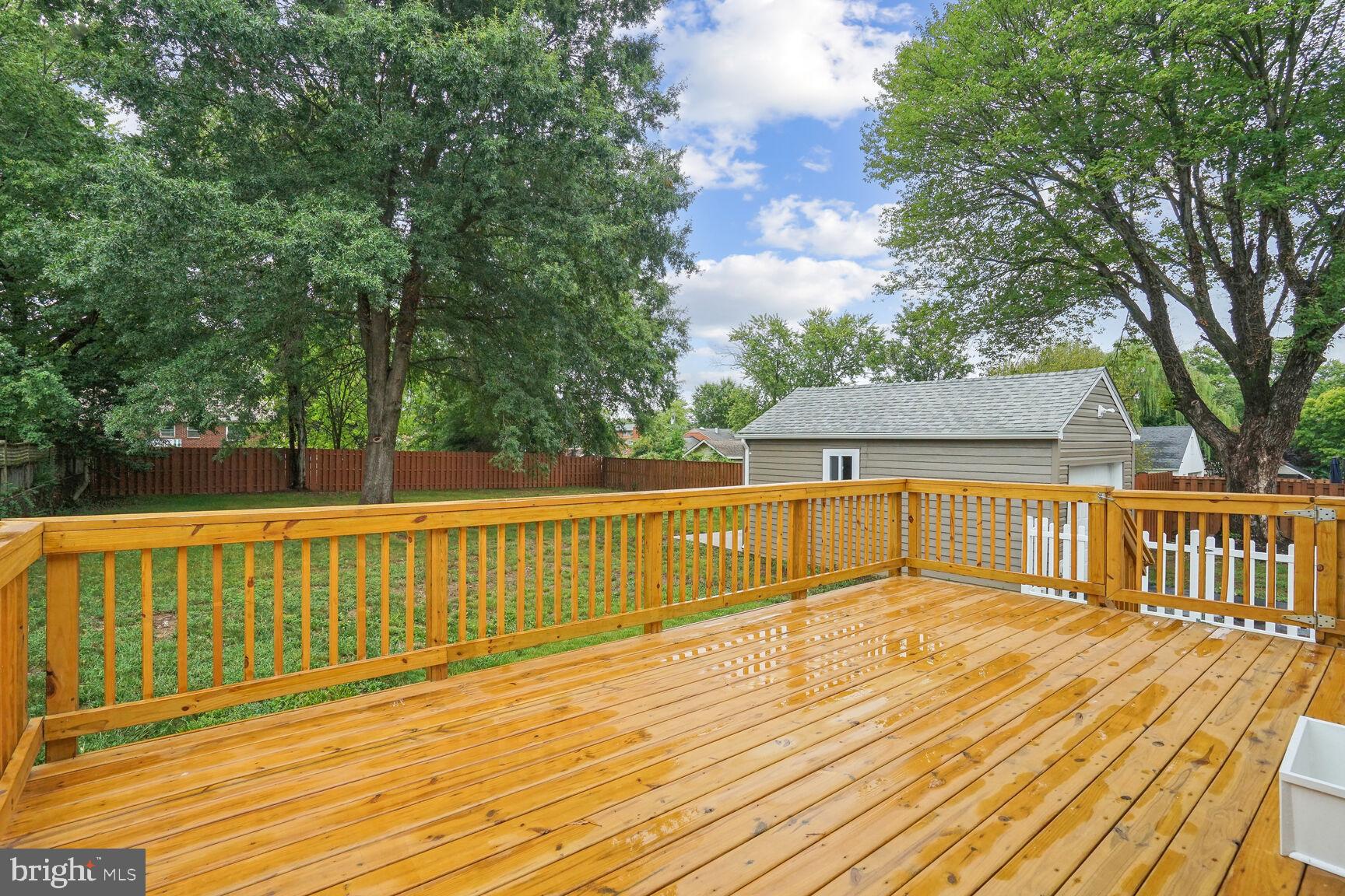 GROVETON HEIGHTS - Residential