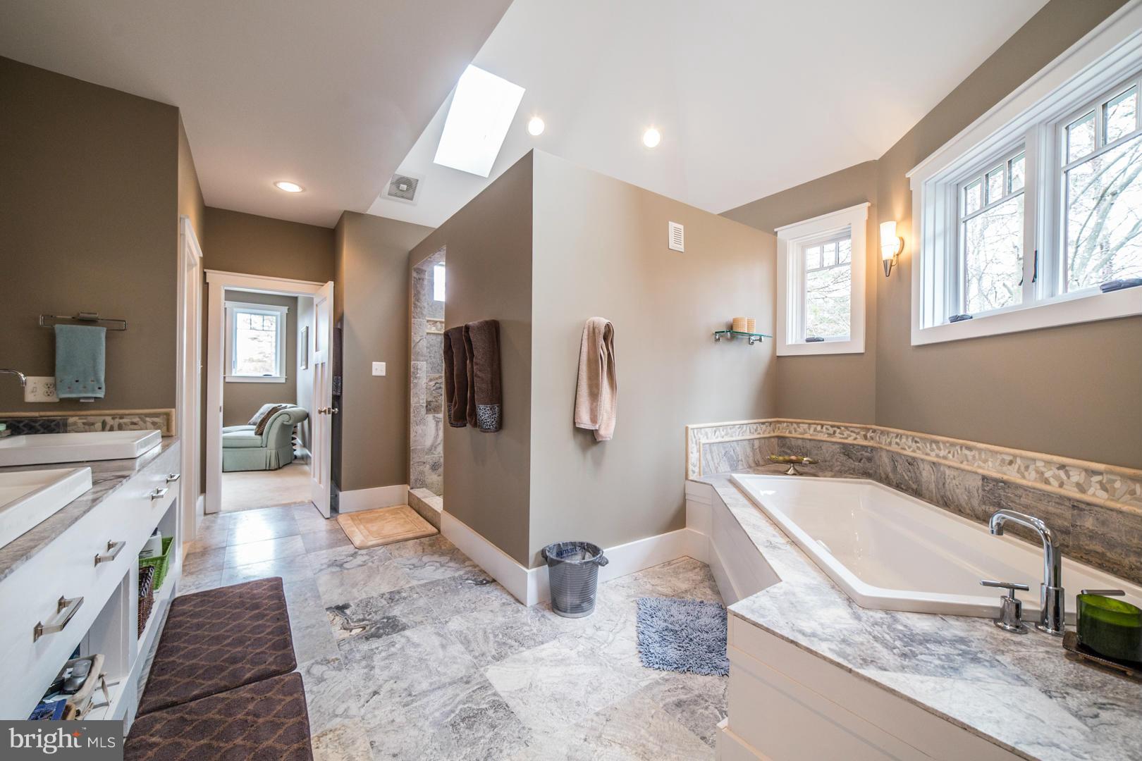 KELLYS LANDING - Residential