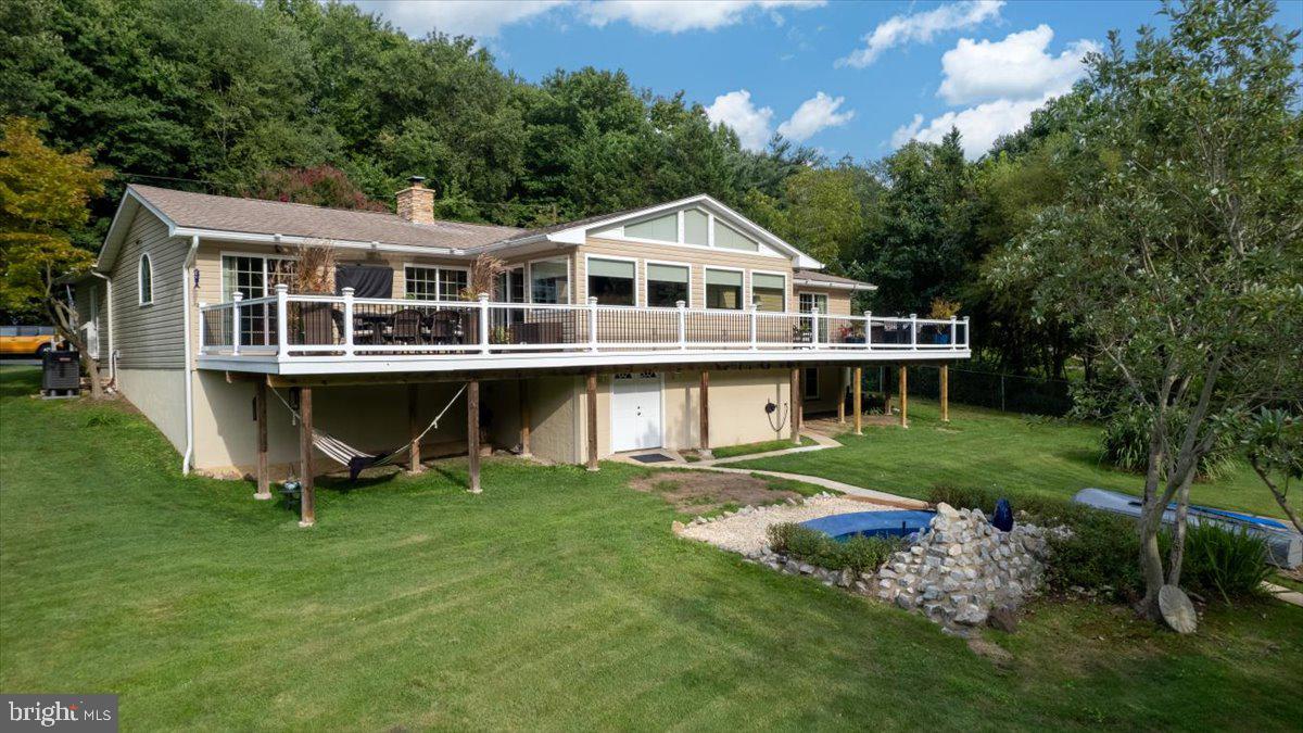 GREEN GABLES - Residential