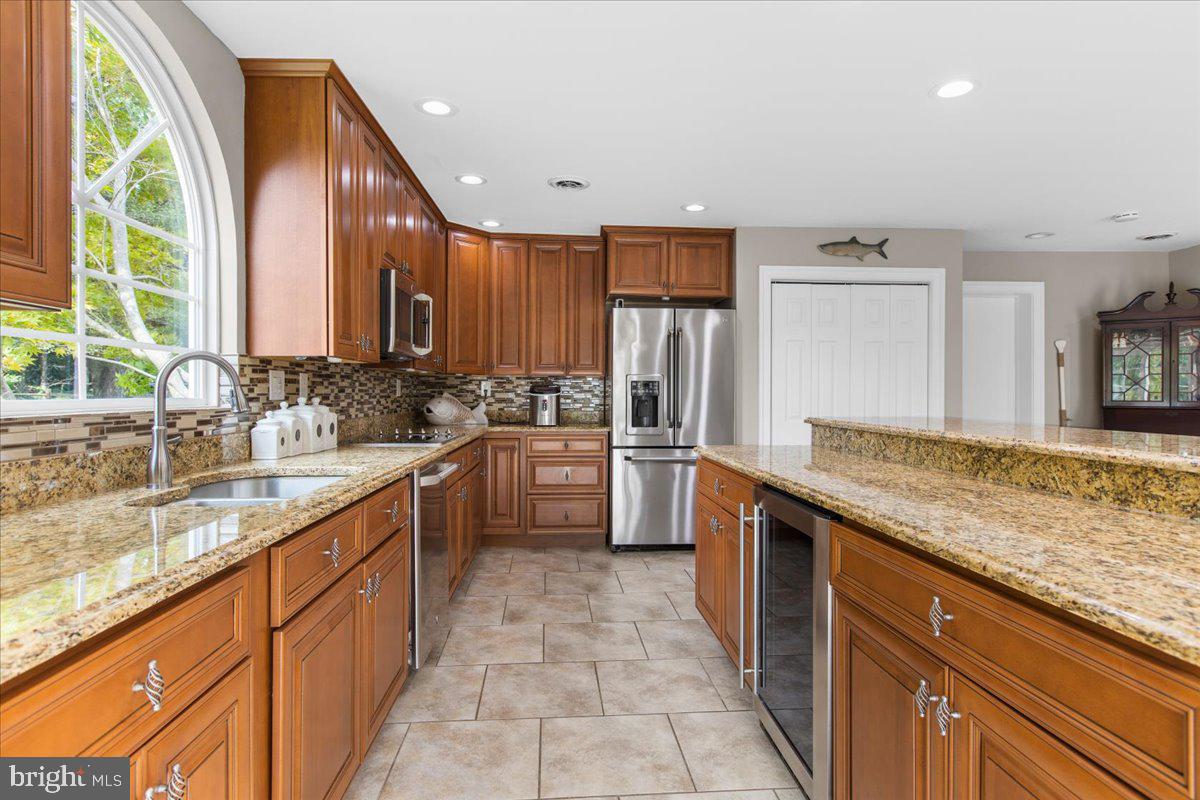 GREEN GABLES - Residential