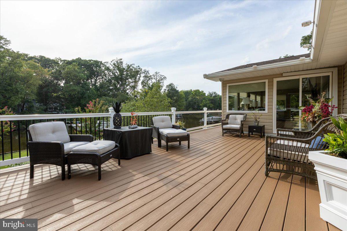 GREEN GABLES - Residential