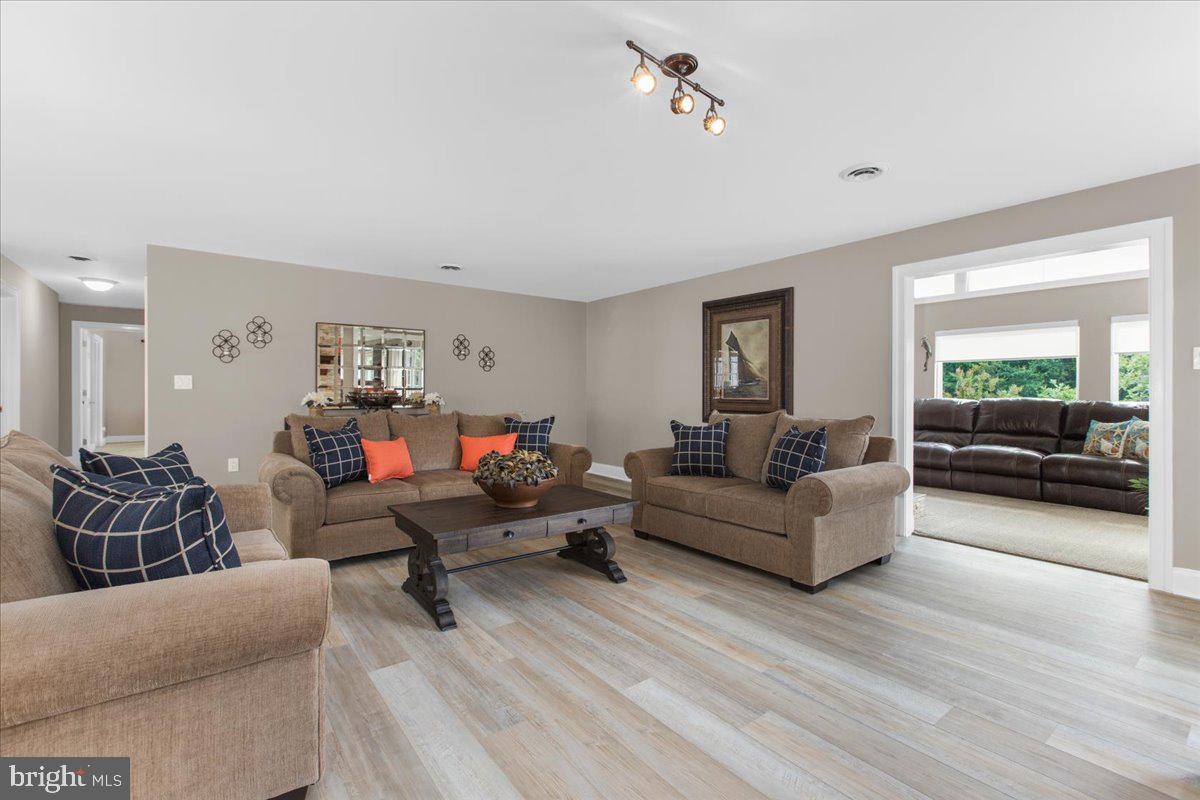 GREEN GABLES - Residential