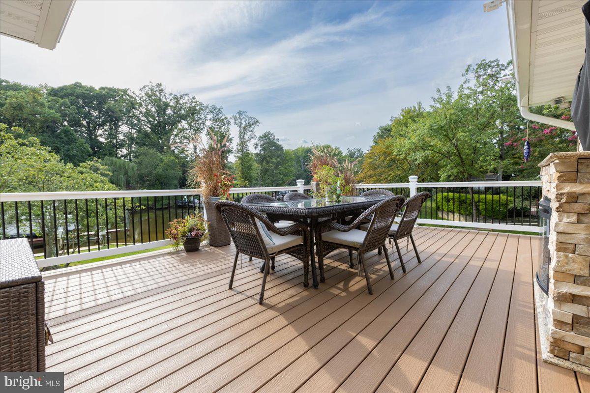 GREEN GABLES - Residential