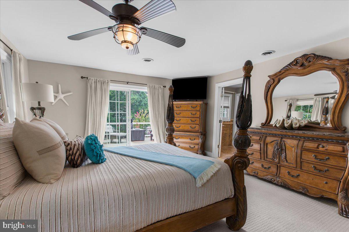 GREEN GABLES - Residential