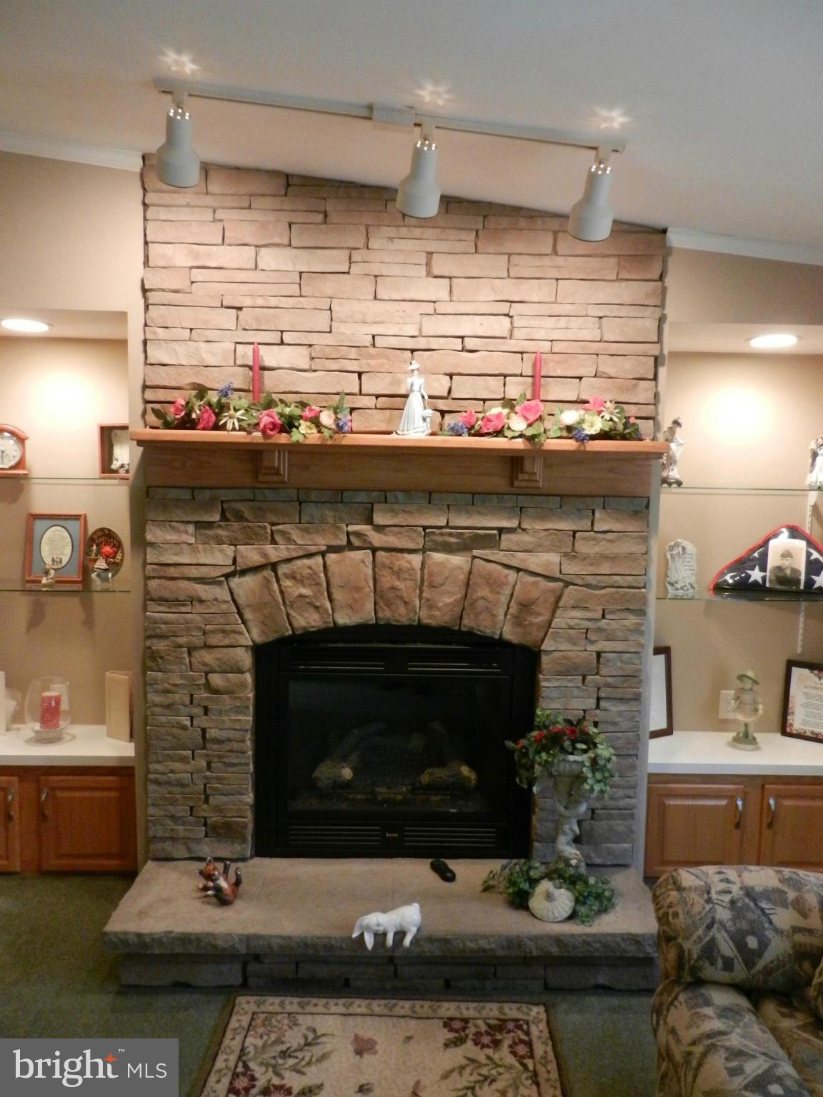 BISCAYNE BAY VILLAGE - Residential