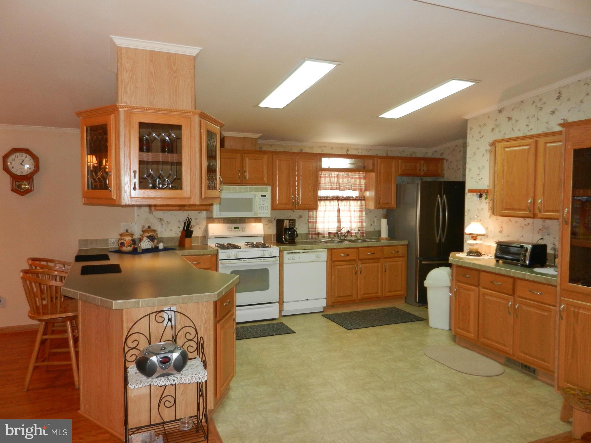 BISCAYNE BAY VILLAGE - Residential