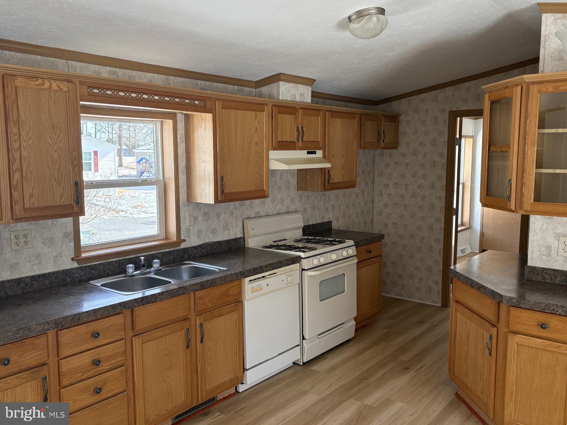 220 SAND CASTLE BOULEVARD