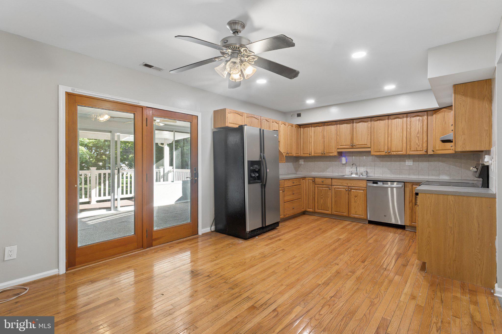 3947 GLOUCESTER COURT