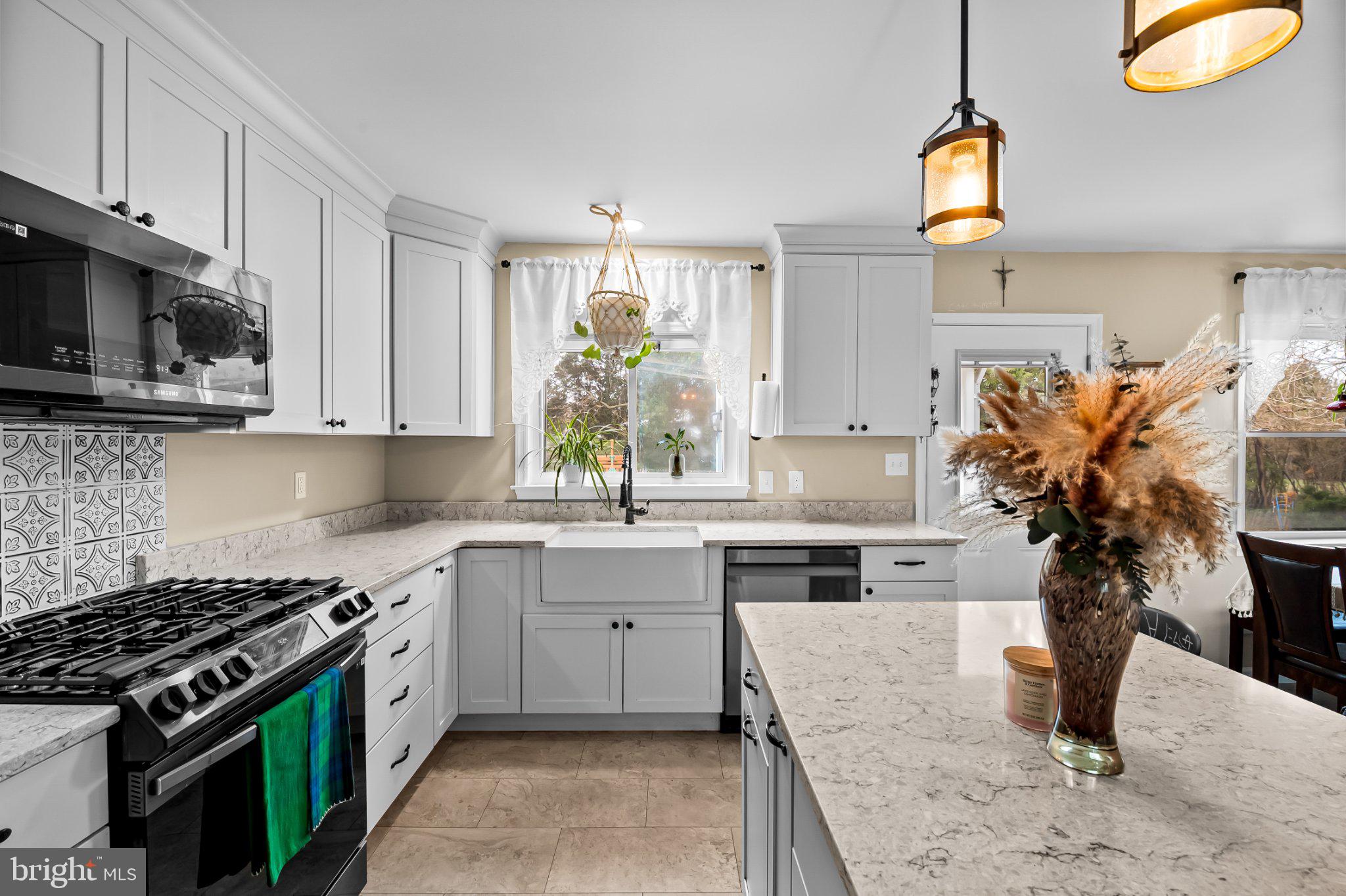 WHITE MARSH - Residential