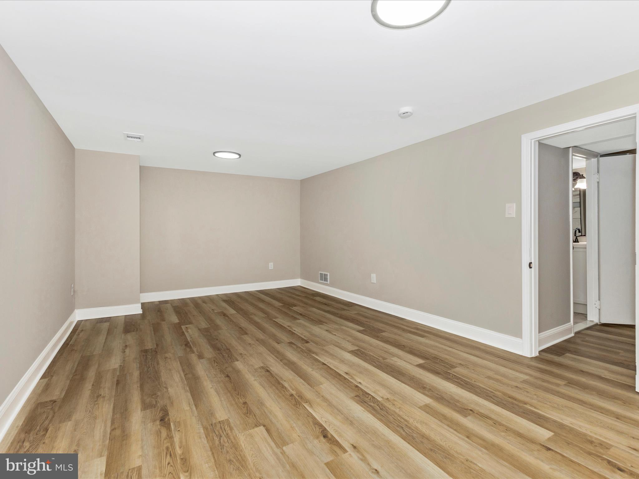 ROCKSHIRE TOWNHOMES - Residential