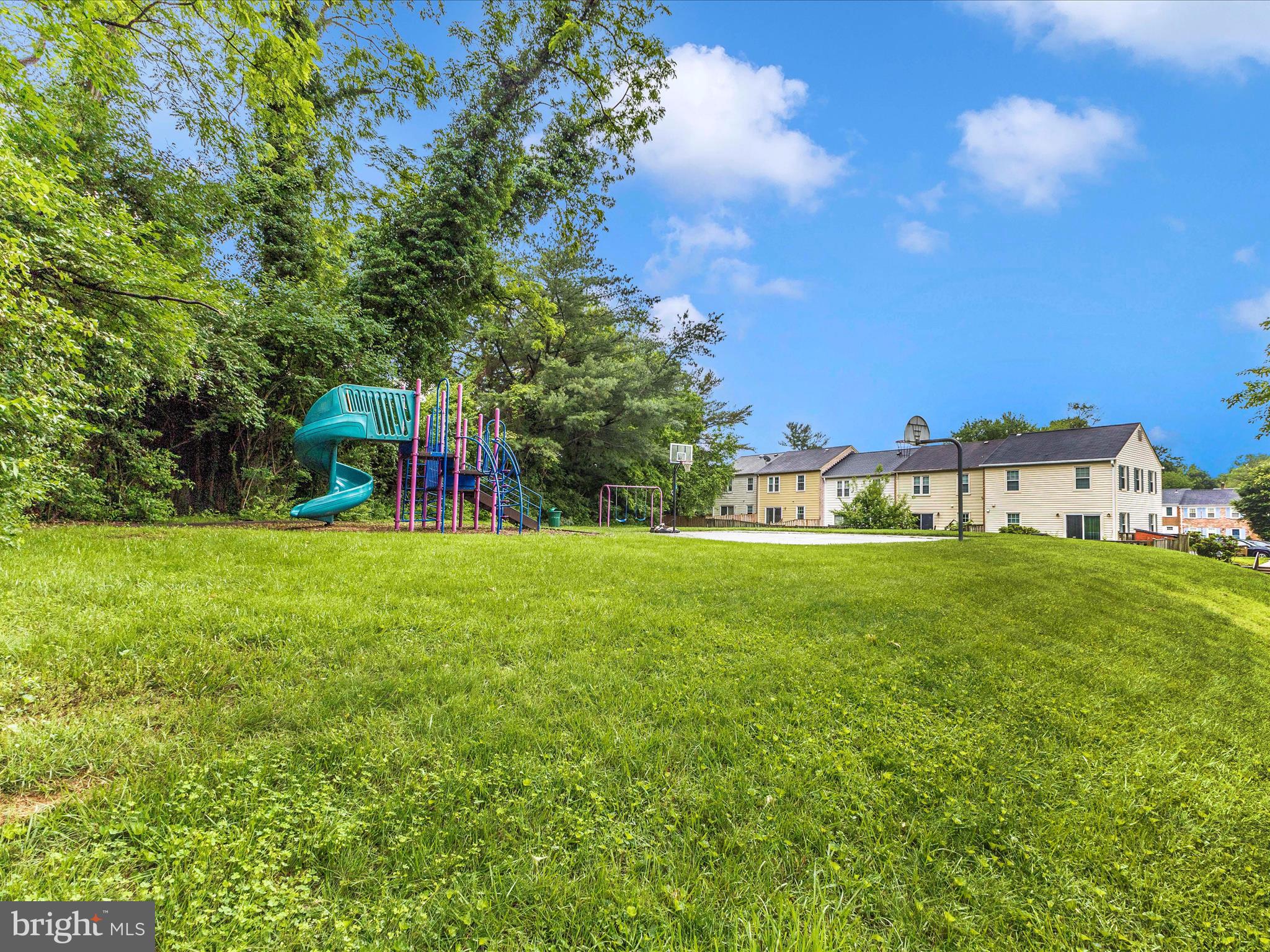 ROCKSHIRE TOWNHOMES - Residential