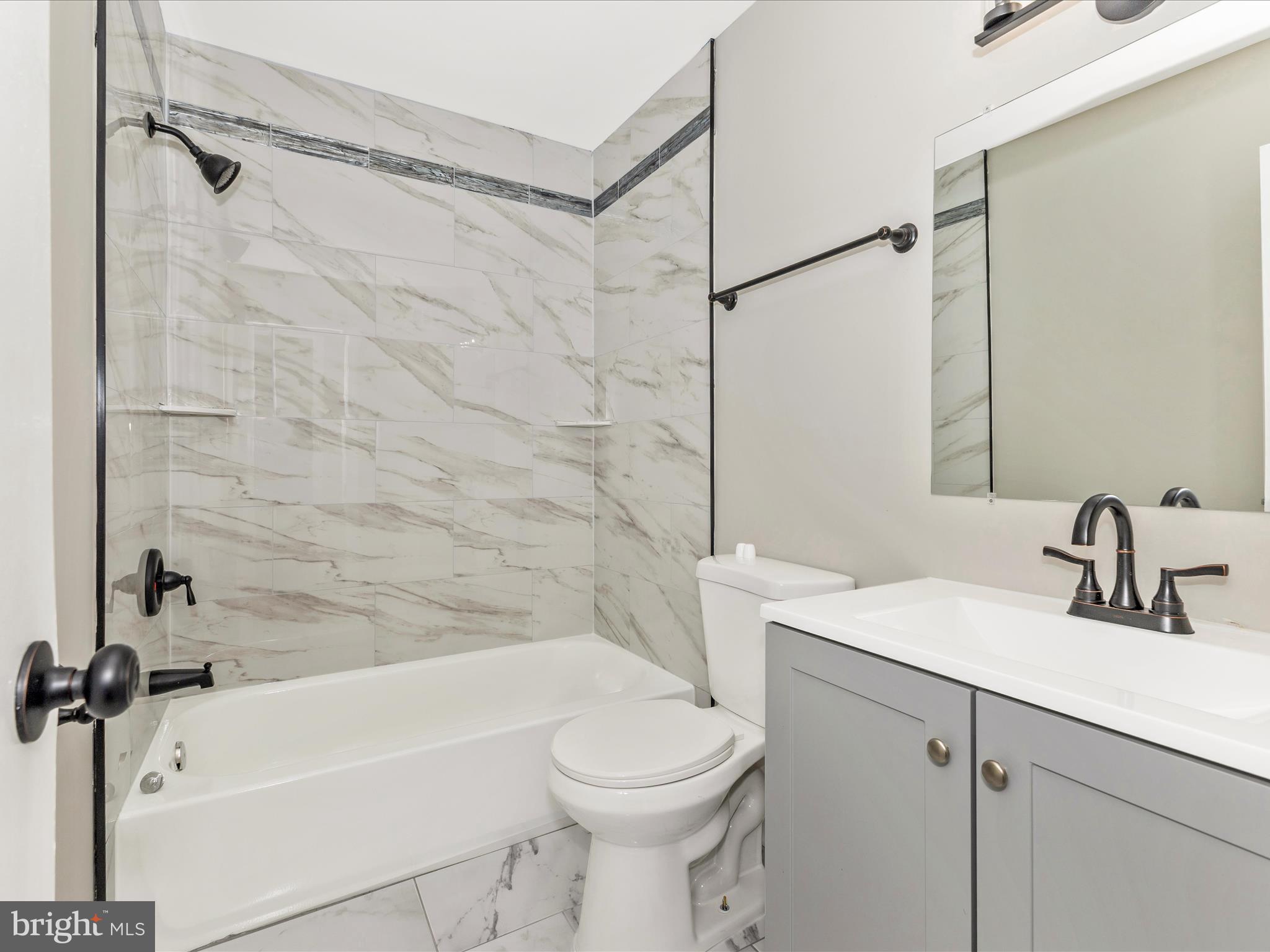 ROCKSHIRE TOWNHOMES - Residential