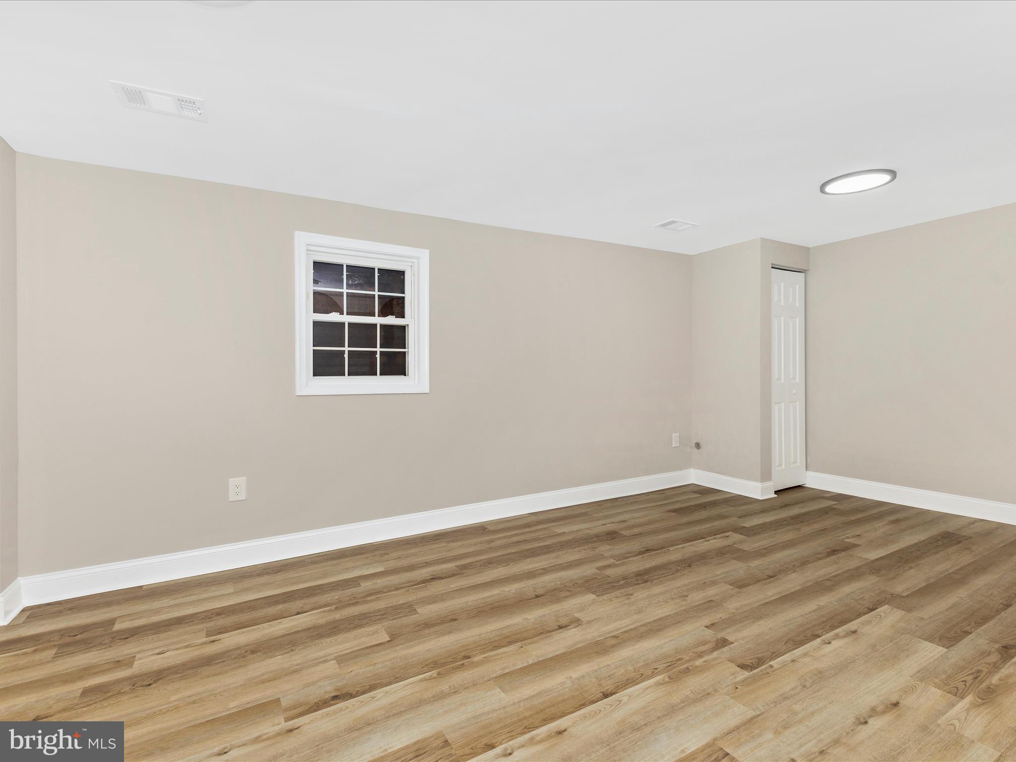 ROCKSHIRE TOWNHOMES - Residential
