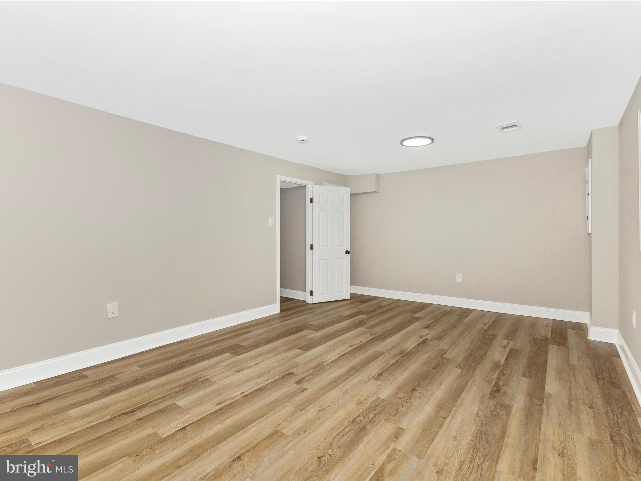 ROCKSHIRE TOWNHOMES - Residential