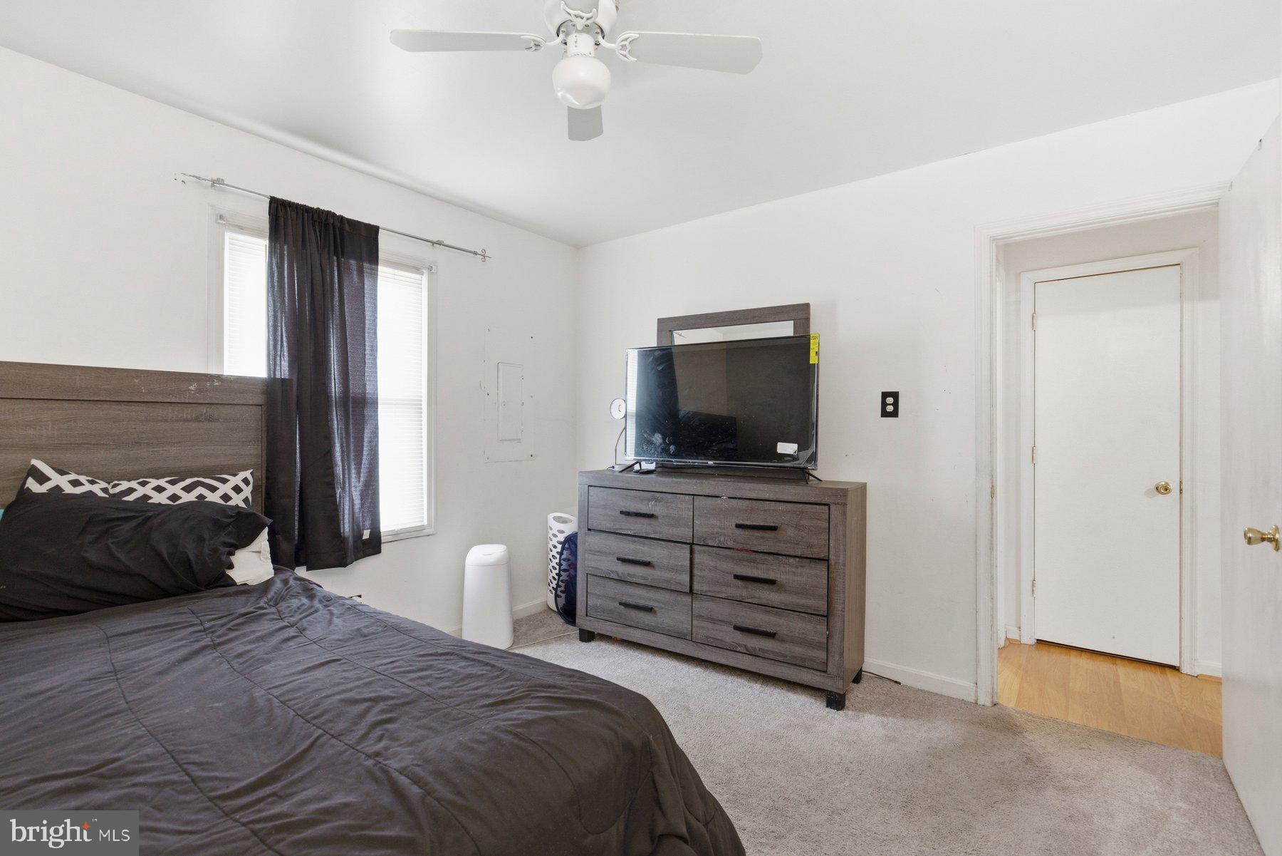 STONEYBROOKE - Residential