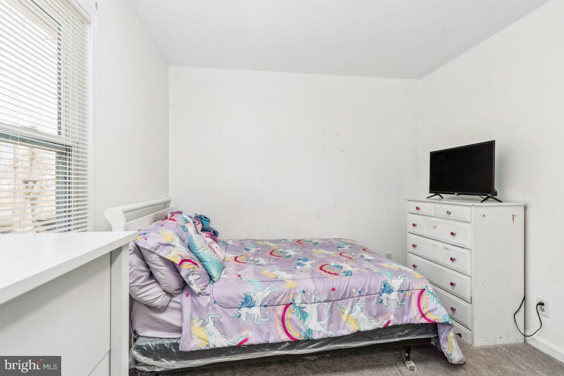 STONEYBROOKE - Residential