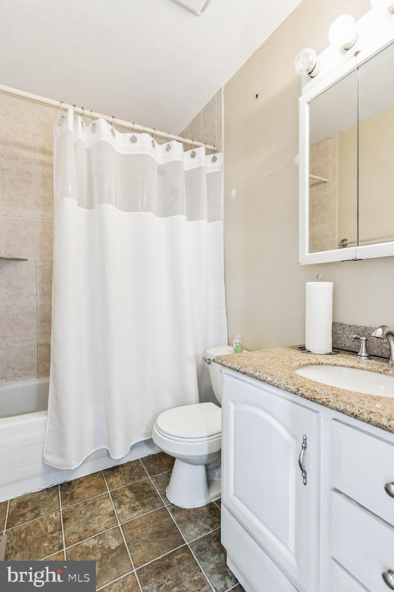 STONEYBROOKE - Residential