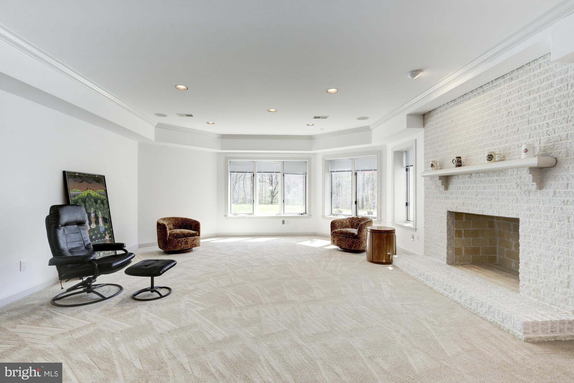 KENTSDALE ESTATES - Residential