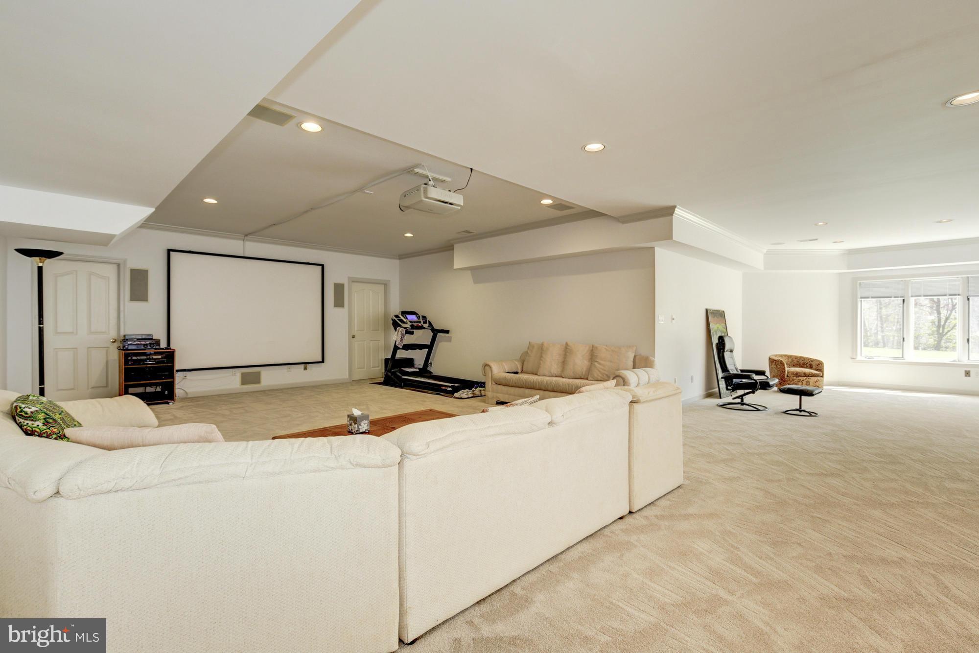 KENTSDALE ESTATES - Residential