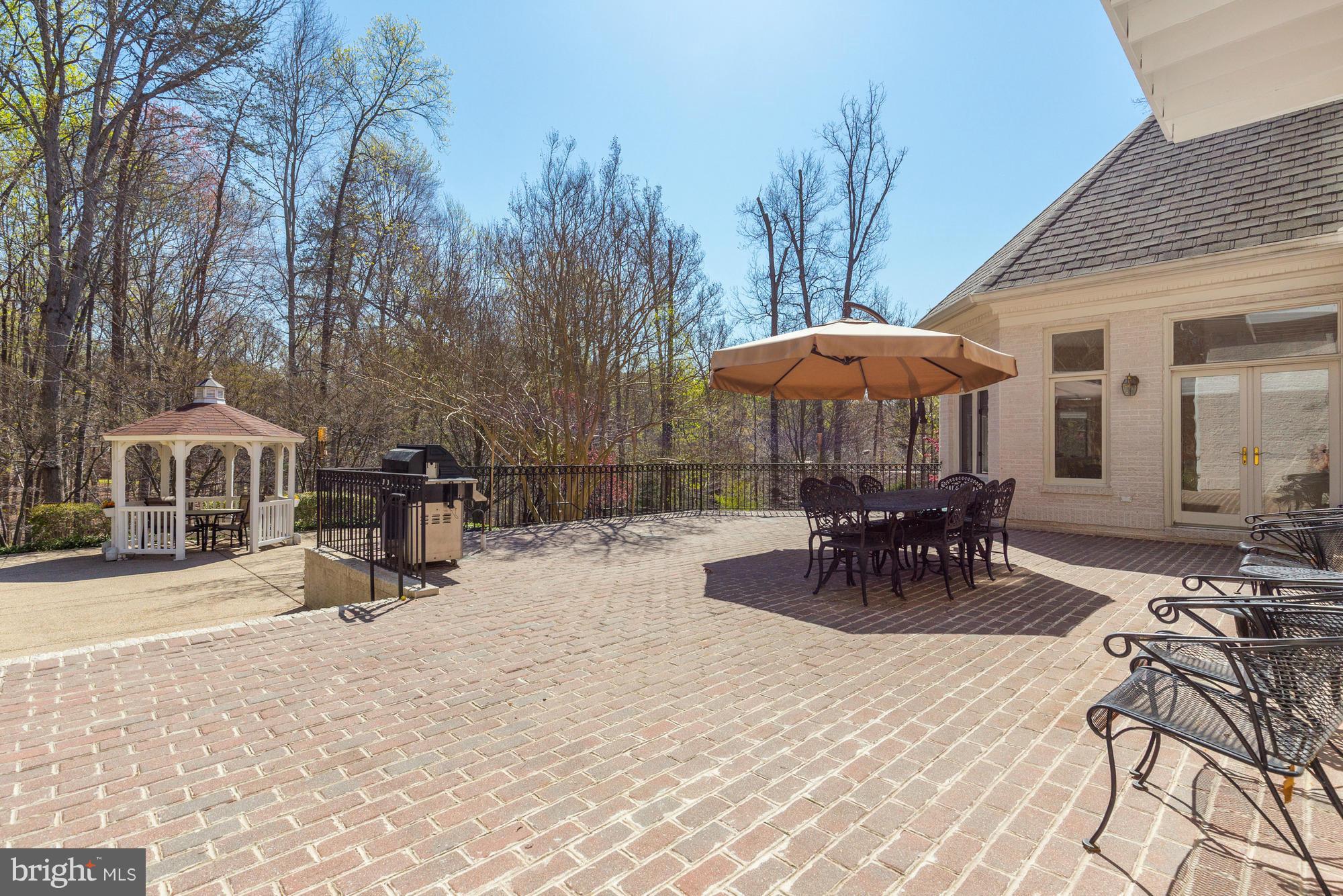 KENTSDALE ESTATES - Residential