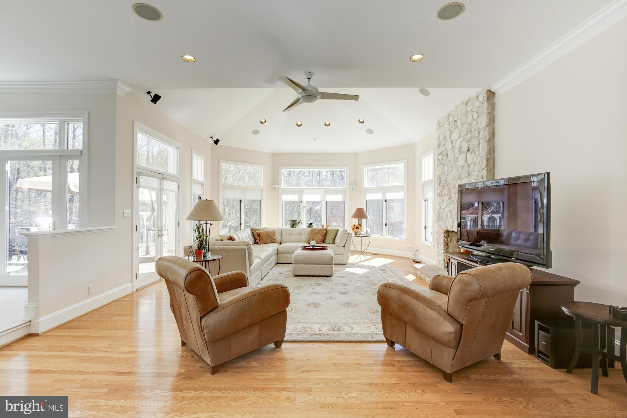 KENTSDALE ESTATES - Residential